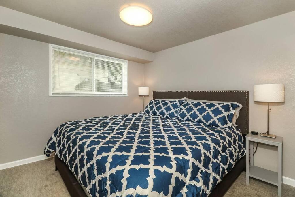 Villa Holly First Floor 2 King Beds Kansas City Exterior foto